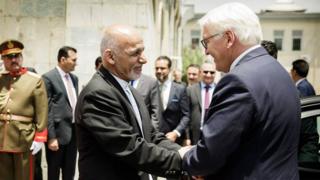 فرانک والتر اشتاینمایر، رئیس جمهوری آلمان (راست) در دیدار با رئیس جمهوری افغانستان در ارگ ریاست جمهوری - کابل
