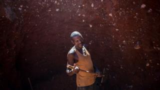 L'accident s'est produit sur un site de rejets de cobalt, ou des dizaines de creuseurs artisanaux sont à la recherche du métal précieux.