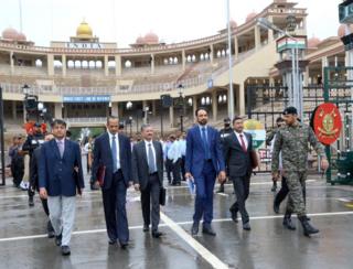انڈین حکام