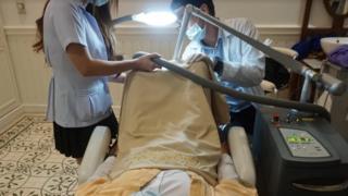 Hər ay klinikaya 2-30 nəfər müraciət edir