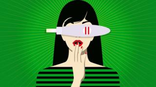 Ilustração de mulher com exame de gravidez dando positivo