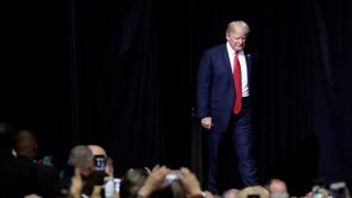 Donald Trump'ın seyahat yasağı için ikinci girişimi de yargı engeline takıldı