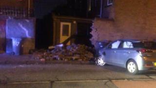 The car hit a wall in Kimberley Street