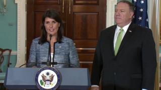 美国常驻联合国代表妮基·黑利(Nikki Haley)与美国国务卿迈克·蓬佩奥(Mike Pompeo)