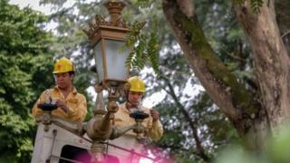 Tăng giá điện 'có thể tác động mọi mặt đời sống'