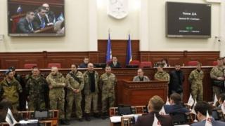 Представители националистических партий и организаций требовали признать добровольцев участниками боевых действий на Донбассе