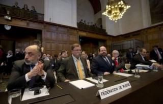 представники Росії на суді в Гаазі