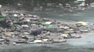 নদীর তীরে এটাই এখনকার চিত্র