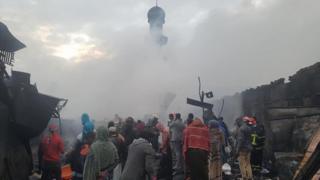 Ibidda masjiida Anwaaritti ka'e dhaamsuuf yaalii godhama jiru.