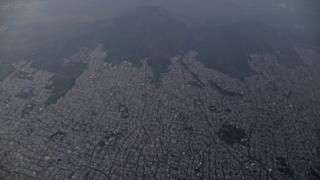La mancha urbana en Ciudad de México Foto: Santiago Arau