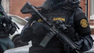 Gardai armed emergency response unit