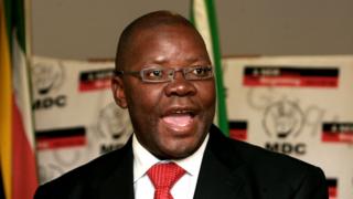 Polisi ya Zimbabwe ishinja Bwana Biti guhembera ibikorwa by'urugomo