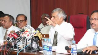 'තක්සේරු වාර්තා ලැබුණු විට. විකල්ප දෙකක් තිබෙනවා. එකක් හමුදාව යොදා නිවාස සාදා ගැනීම. අනෙක තමන්ගේ නිවස ඉදි කර ගැනීම'