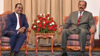 አምባሳደር ሬድዋን ሁሴን እና ፕሬዚደንት ኢሳያስ አፈወርቂ