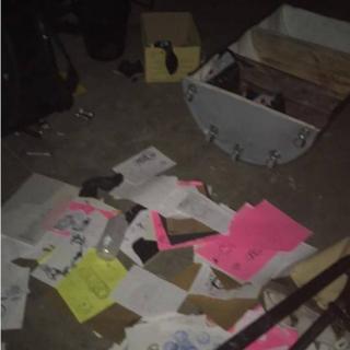 Фото обшуків, оприлюднені адміністрацією Jugendhub. Керівництво клубу заявляє, що правоохоронці застосовували проти відвідувачів неправомірну силу