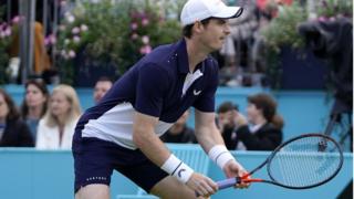 Andy-Murray-playing-at-Queen's