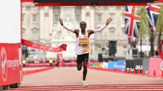 Mkenya Eliud Kipchoge ashinda London Marathon 2019