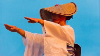 Ama, last mermaids of Japan, Ama women in traditional clothing dancing