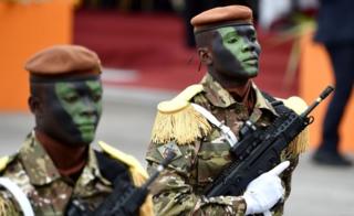 Soldiers of the Ivorian Special Forces parade during celebrations in Abidjan marking the 58th anniversary of Ivory Coast's independence from France - Tuesday 7 August 2018