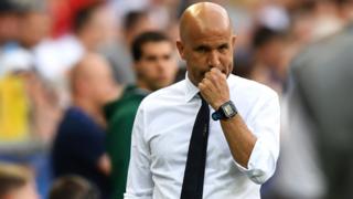 Luigi Di Biagio nommé sélectionneur par intérim de l'Italie.