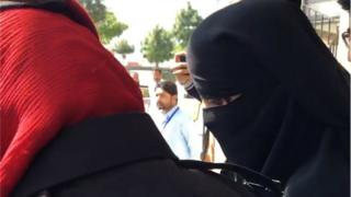 و ہندو بہنوں کے مبینہ اغوا اور جبری طور پر مذہب قبول کرنے کے کیس