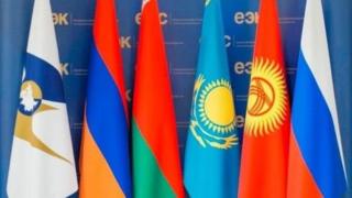 Кыргызстан ЕАЭБге эң оболу эркин сооданы көздөп кирген