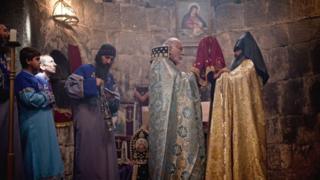 церемония в монастыре Армении