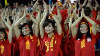 Nhiều cổ động viên đã lên đường sang Yangon để cổ vũ đội tuyển Việt Nam