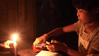 လျှပ်စစ်