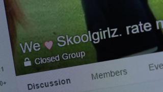 Grupo secreto de Facebook
