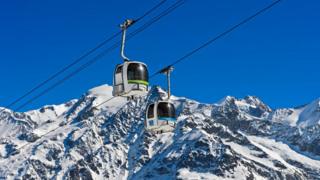 Cable car in les Contamines-Montjoie