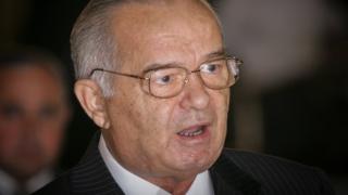 Islam Karimov hablando.