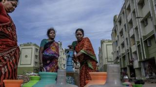 பருவநிலை மாற்றம்: 'தண்ணீர் பிரச்சனை, இடப்பெயர்வு, வறுமை' - மீண்டும் ஓர் அழுத்தமான எச்சரிக்கை