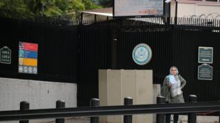 Codsiyada dal ku galka safaaradda Mareykanka ee Ankara ayaa waxaa la hakiyay bishii Oktoobar