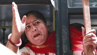మహిళల ఆందోళన