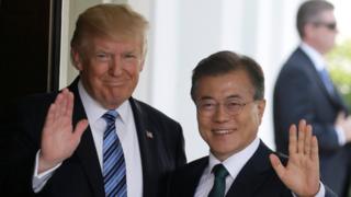 U.S. President Donald Trump (L) welcomes South Korean President Moon Jae-in at the White House in Washington, DC, U.S., June 30, 2017.