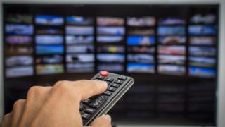 Controle remoto de uma Smart TV