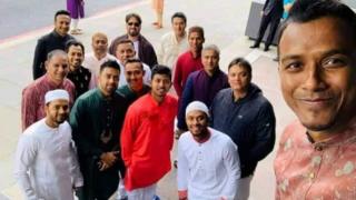 বিশ্বকাপ খেলতে ব্রিটেনে আসা বাংলাদেশের ক্রিকেটাররা মঙ্গলবার ঈদ উদযাপন করেছেন