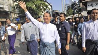 ဒီကနေ့ မဲပေးသူတွေထဲမှာ နိုင်ငံတော်သမ္မတ ဦးဝင်းမြင့်လည်းပါဝင်