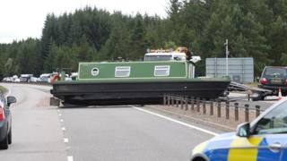 Barge on A9