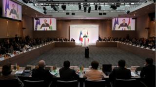 مؤتمر باريس 4 لدعم لبنان