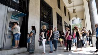 Queue outside a cash machine in Thessaloniki, 27 June 2015