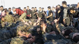 Dövlət çevrilişinə cəhddən sonra kütləvi həbslər başlayıb