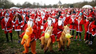 Santas in Victoria Park