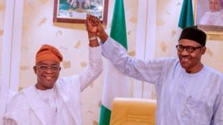 Buhari n fa ọwọ Oyetọla soke