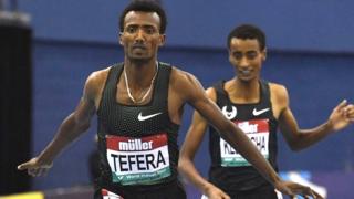 Atileet Saamu'el Tafarraa riikardii addunyaa 1,500m mana keessaan yoo injifatu