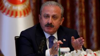 Mustafa Şentop, 2. yasama yılının sona ermesinin ardından değerlendirme toplantısı yaptı.