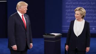 Hillary Clinton na Donald Trump bari mu twigoro twa nyuma two kurondera amajwi imbere y'amatora y'ejo