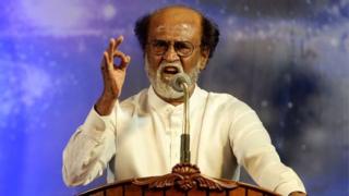 Rajinikanth wuxuu sheegay haddii uusan siyaasadda galin in "dambi uu qoorta u gali doono"