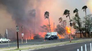 Fires rage in Maui on 8 August